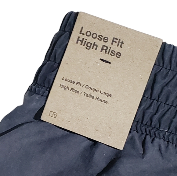 Nike Tech Pack Womens Loose Fit High Rise Woven Shorts XL Anthracite Gray NWT - Picture 4 of 8